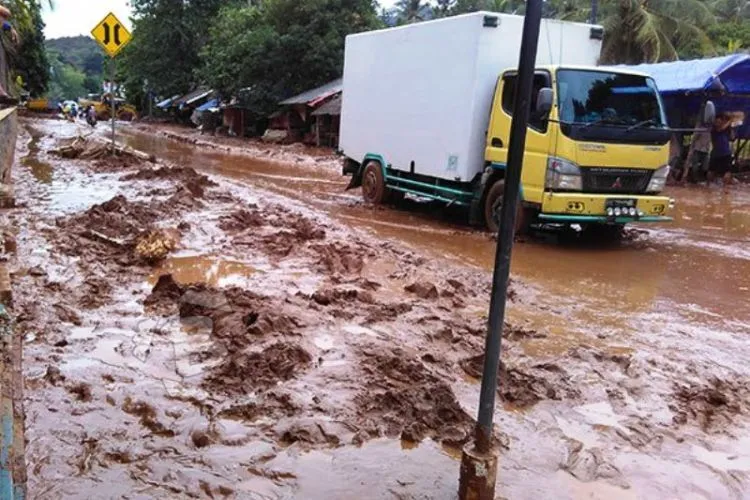 Pelajaran dari Banjir Banten, Alam Adalah Sahabat Manusia. Jangan Sampai Kita yang Merusaknya! 6