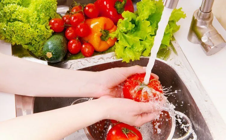 Para Cewek, Tolong Catat! 7 Makanan Ini Harusnya Dihindari Agar Alat Reproduksimu Tetap Sehat 13