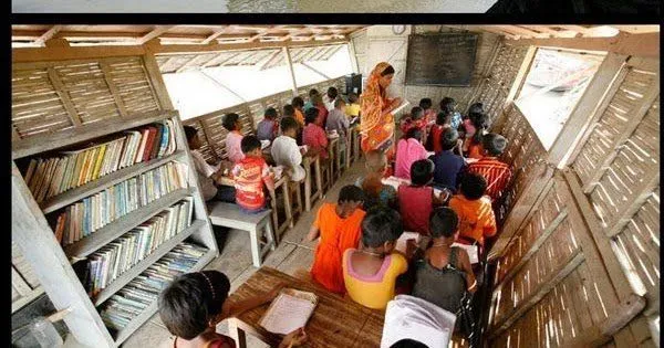 Kalau Indonesia Ada Pasar Terapung, Bangladesh Punya Sekolah Terapung. Patut Kita Contoh Nih! 8