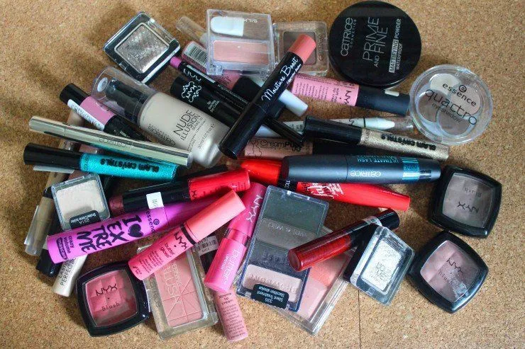 8 Cara Mudah Cek Kosmetik Asli atau Palsu 13