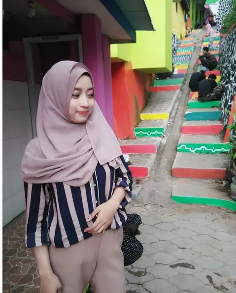 Ini Malang, Bukan Luar Negeri. Yuk Kunjungi Kampung Warna Warni yang Menyenangkan Hati! 12