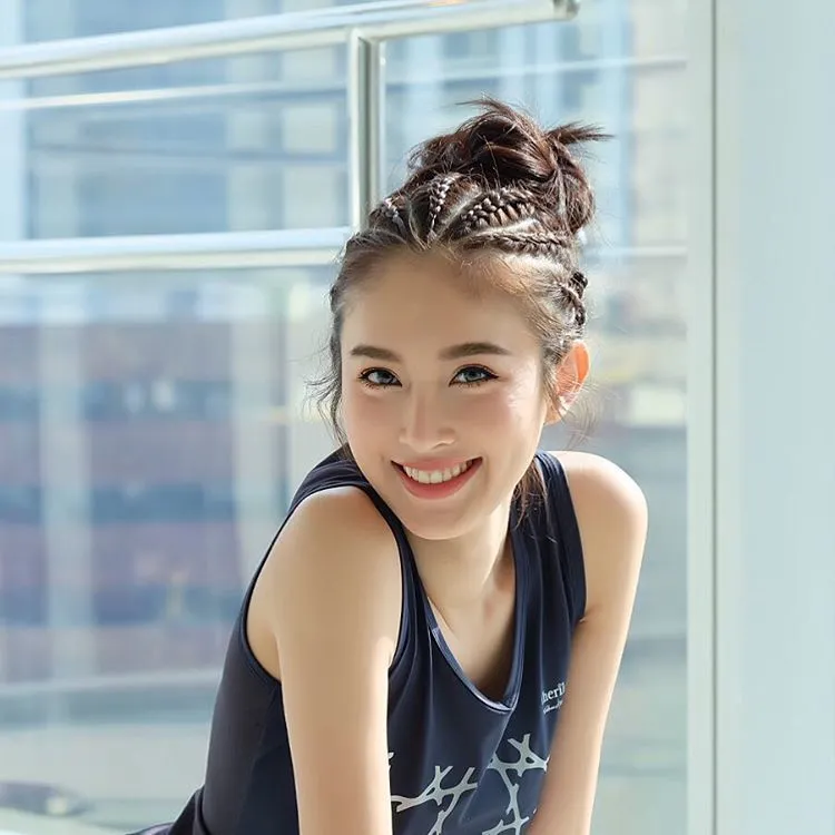 7 Cewek Cakep Ini Bakal Bikin Semua Cowok Salah Paham. Pikir Masak-Masak Kalau Mau Suka 9