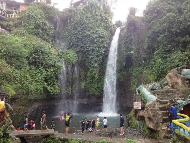 Pura Parahyangan Bogor, Satu Lagi Tempat Wisata Hits yang Harus Kamu Kunjungi di Akhir Pekan 16