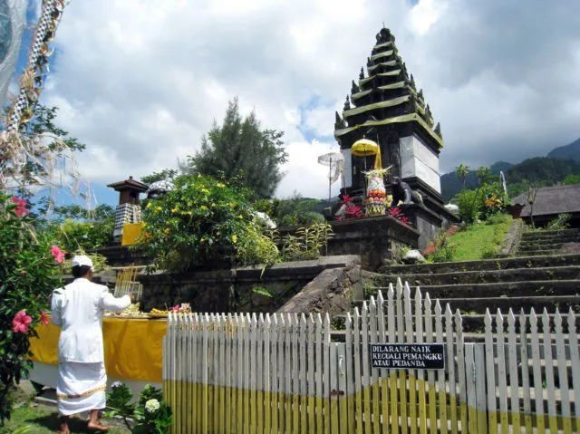 Pura Parahyangan Bogor, Satu Lagi Tempat Wisata Hits yang Harus Kamu Kunjungi di Akhir Pekan 14