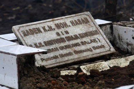 5 Tips Mendaki Gunung Salak agar Aman & Lancar 8