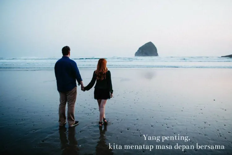 Buat Pejuang LDR, Ini 10 Kalimat yang Bakal Ampuh Membalas Ledekan Saat Jauh Dari Pacar 20