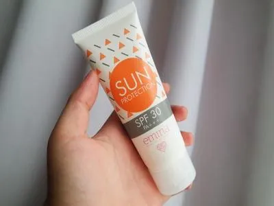 Punya Kulit Berminyak Justru Banyak Untungnya! Asal Lakukan 8 Trik Ini Agar Kulitmu Makin Bersinar 14