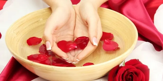 6 Bahan Alami Pengganti Sabun Cuci Muka, Anti Jerawat dan Komedo Juga 10