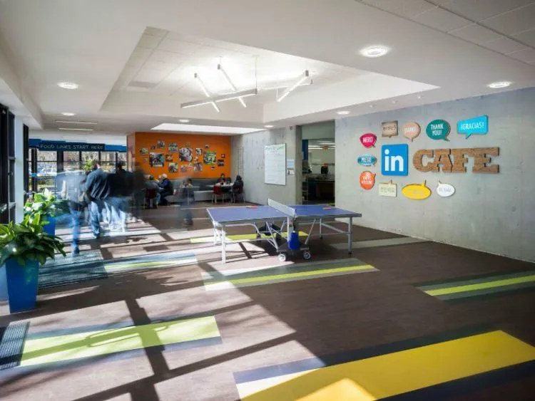25 Desain Kantor Paling Keren Sedunia, Bikin Kamu Pengen Kerja di Sana Juga 26