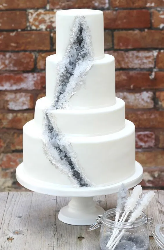 Tren Wedding Cake Baru yang Cantik dan Nggak Mahal. Bikin Pernikahanmu Berkesan! 15