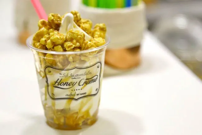 10 Café di Jakarta Akan Memanjakan Lidahmu dengan Es Krim Andalannya. Maknyuss Rasanya! 14