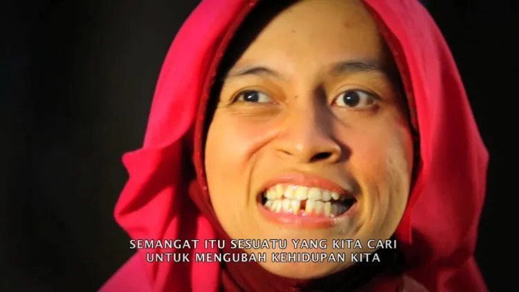 Kisah Inspiratif Safrina, Penderita Cerebral Palsy yang Kuliah S2 demi Cita-Cita Mulia 14