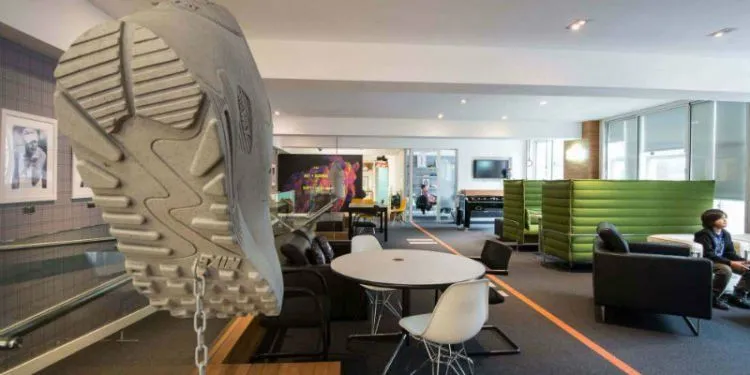 25 Desain Kantor Paling Keren Sedunia, Bikin Kamu Pengen Kerja di Sana Juga 37