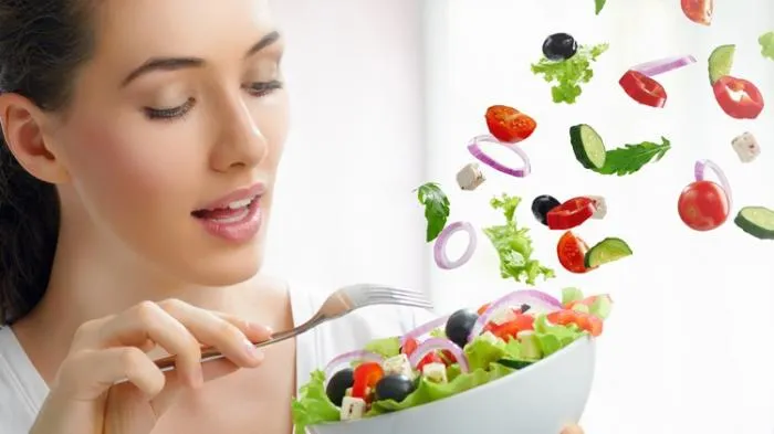 8 Trik Mengurangi Selera Makan Buat yang Gampang Lapar, Biar Badan Nggak Terus Melar 15