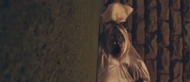 6 Titik di Kamar Kita Ini nih yang Kata Orang Suka Ditempatin Hantu. Yah, Namanya Juga Kata Orang~ 12