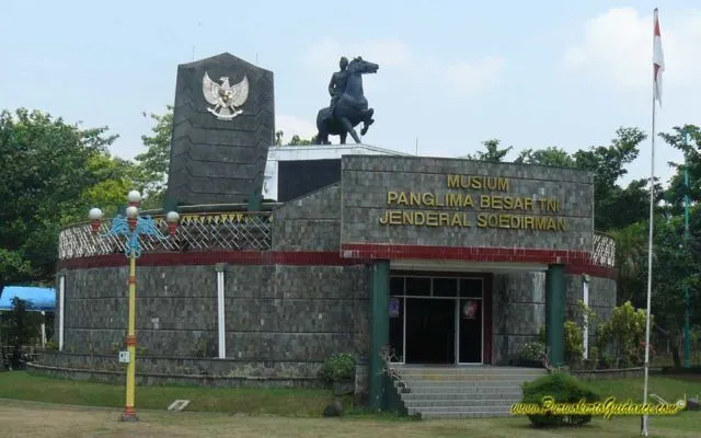 Bukan Cuma Ngapaknya yang Ngangenin, Purwokerto Punya 10 Wisata yang Kece Badai Ini! 20