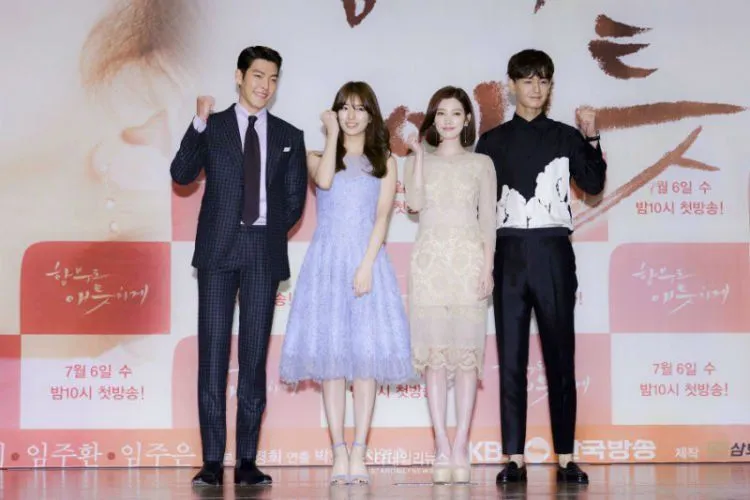 Sudah Nonton Drama Doctors dan Uncontrollably Fond? Coba Kita Adu Mana yang Lebih Bikin Baper 11