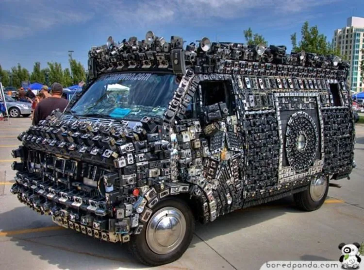 20 Potret Mobil Aneh Hasil Tangan-tangan Kreatif Manusia. Lucu dan Bikin Bahagia Aja! 34