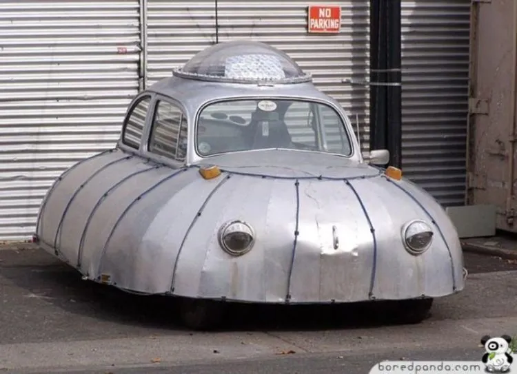 20 Potret Mobil Aneh Hasil Tangan-tangan Kreatif Manusia. Lucu dan Bikin Bahagia Aja! 36