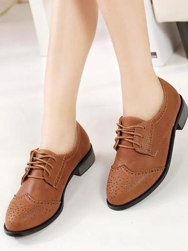 Girls, Nggak Perlu Cari Alasan Beli Sepatu Lagi, Kalau Sudah Punya 7 Jenis Sepatu Ini! 12