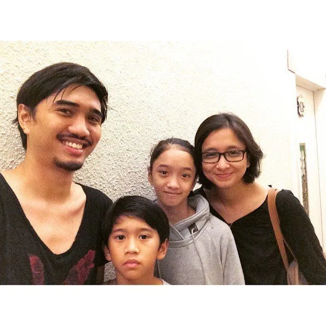 Tanpa Perlu Ganteng Dulu, 10 Pose Selfie Ala Duta 'SO7' Ini Bisa Cowok-cowok Tiru 20