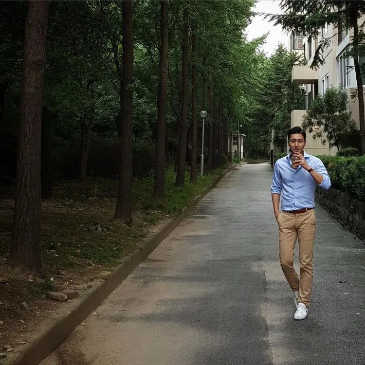 Selain Ganteng Dan Multitalenta, Gaya Choi Siwon Tak Pernah Gagal Bikin Cewek Kesengsem 20