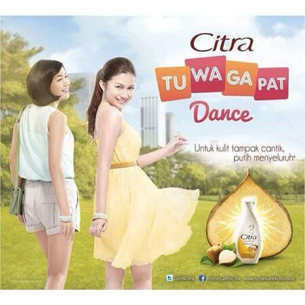 Sesama Suka Dibilang Tampil Terlalu Dewasa, Lebih Cakep Nikita Willy atau Ariel Tatum? 17