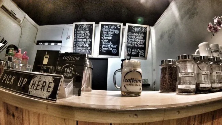 12 Cafe Instagrammable Ini Bisa Jadi Tujuanmu di Semarang! Cocok Buat Nongkrong Bareng Teman 14