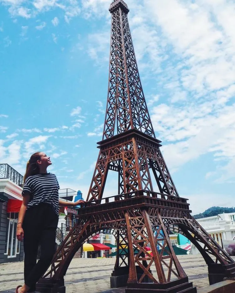 Little Europe di Lampung Ini Bikin Kamu Makin Hits. Selfie sama Eiffel Nggak Mesti ke Paris! 10