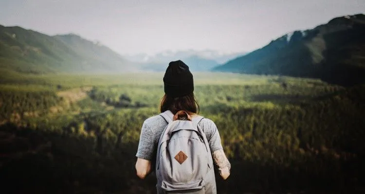 7 Alasan Kenapa Menghabiskan Uang untuk Traveling Lebih Baik Ketimbang Shopping! Cewek Harus Tau Nih... 9