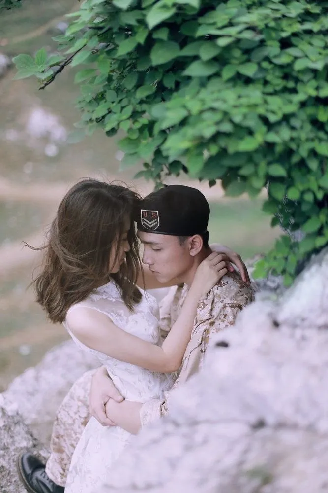 Yang Ngaku Fans K-Drama Descendants of The Sun, Berani Foto Prewedding Seperti Ini? 15