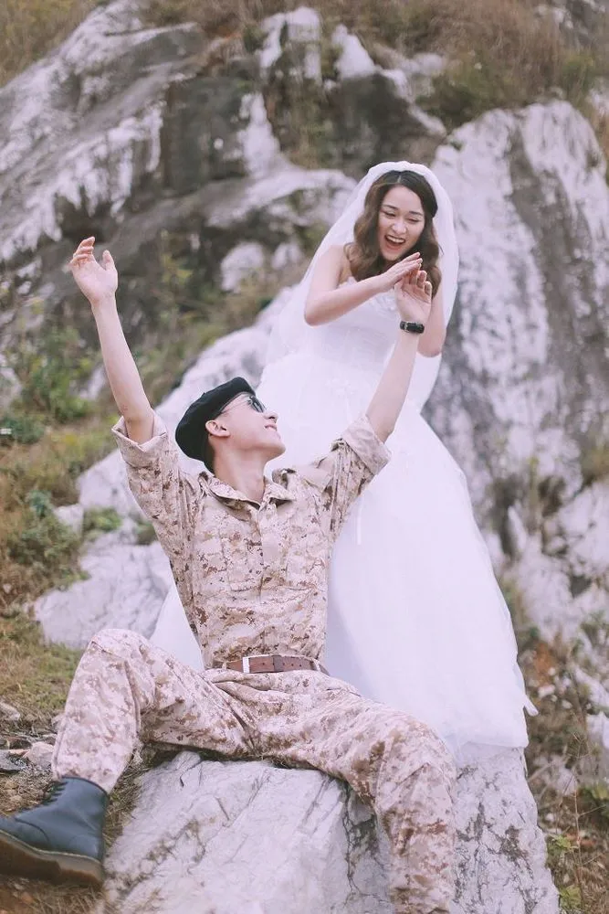 Yang Ngaku Fans K-Drama Descendants of The Sun, Berani Foto Prewedding Seperti Ini? 19