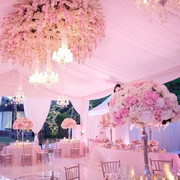 20 Inspirasi Tenda Resepsi yang Cantik dan Berkesan Mewah, Meskipun Disewa dengan Harga Murah 37