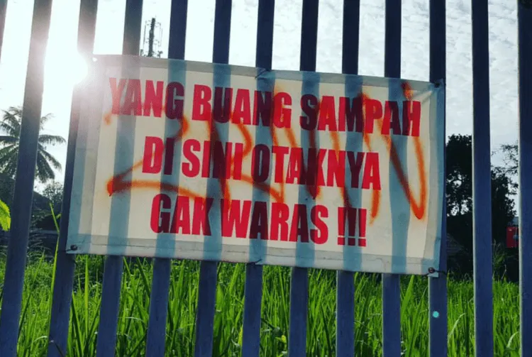 15 Foto Ini Bikin Kamu Takut Mau Nyampah Sembarangan. Kocak dan Mengena Banget! 28