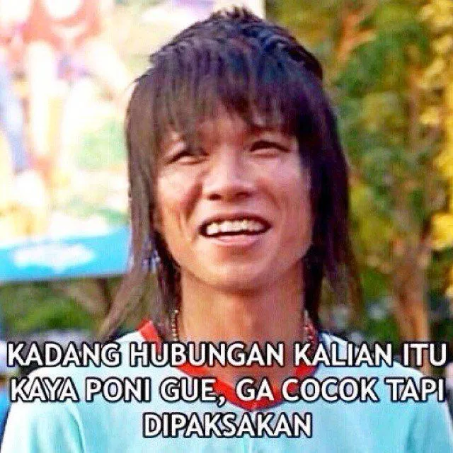 15 Meme Sadis Buat Kamu yang Dulu Berjuang Menjadi Emo Sejati, Minimal dari Gaya Rambut 18
