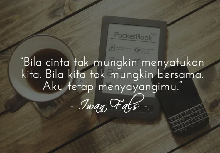 15 Petikan Lirik Lagu Iwan Fals yang Bikin Nyesek. Biar Kamu Lebih Bisa Menghormati Rasa Rindu 18