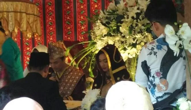 Dimas Aditya dan Tika Bravani Resmi Menikah, Intip Yuk Pesta Nikah Adat Minang Mereka yang Berkesan 6