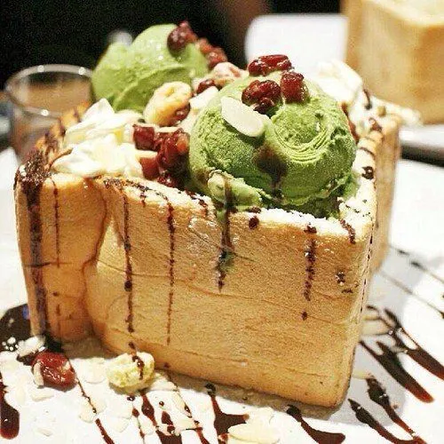 11 Es Krim Instagrammable yang Bakal Bikin Kamu Nge-Hits dan Naik Level! Huuum, Yummi... 21