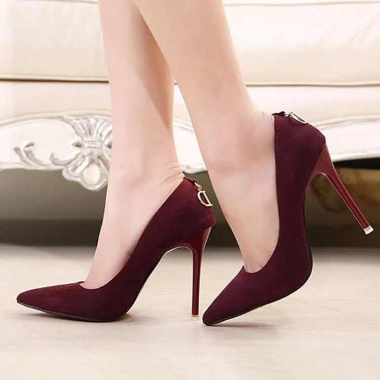 Girls, Nggak Perlu Cari Alasan Beli Sepatu Lagi, Kalau Sudah Punya 7 Jenis Sepatu Ini! 9