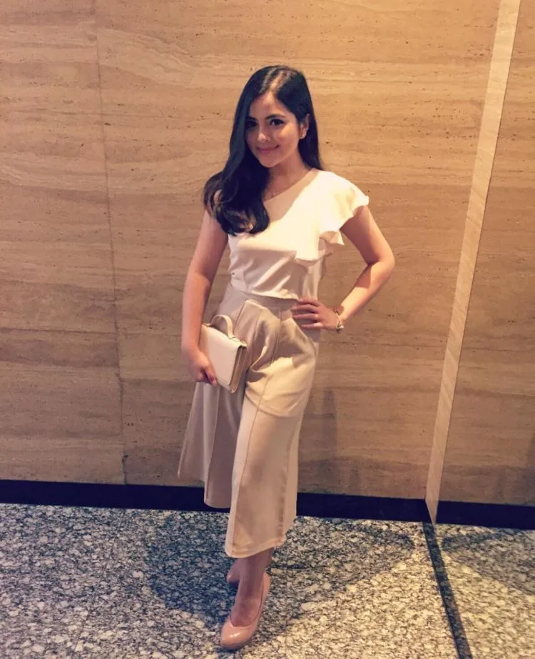 Dear Cewek Mungil dan Berpipi Chubby, 15 Style Tasya Kamila Ini Cute dan Elegan Buatmu 21