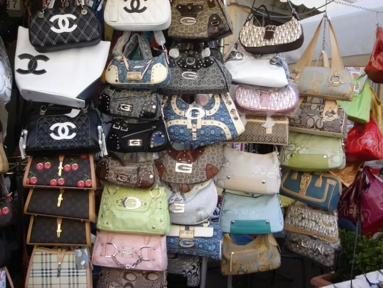 Belum Bisa Beli Barang Mahal Tapi Mau Tampil Elegan? Ikuti 9 Cara Gampang Ini Aja! 16