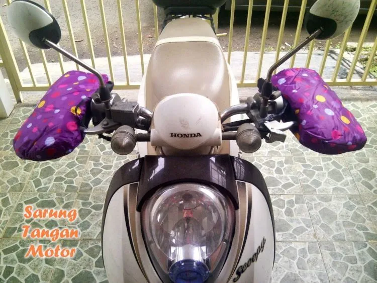17 Sarung Tangan dan Masker Lucu untuk Naik Motor. Jerawat dan Kulit Belang Jauh Deh! 23