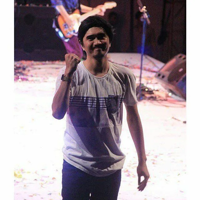 Tanpa Perlu Ganteng Dulu, 10 Pose Selfie Ala Duta 'SO7' Ini Bisa Cowok-cowok Tiru 17