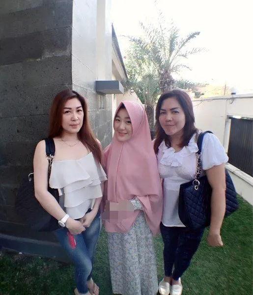 Inilah Kisah Anak Ustaz Arifin Ilham yang di Usia 17 Tahun Mempersunting Wanita Mualaf Cantik Jelita 9