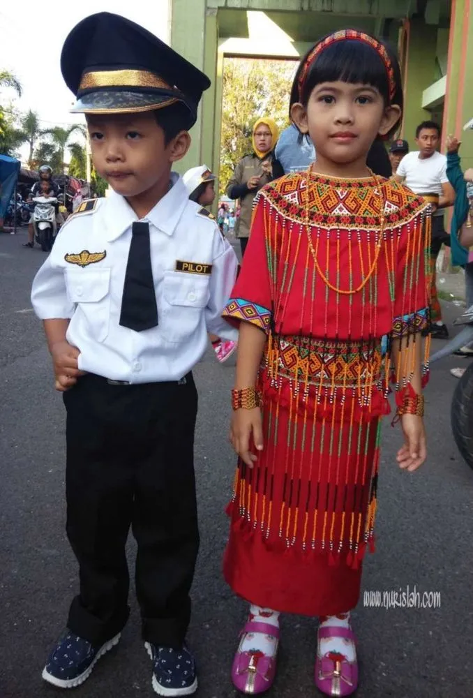 10 Baju Unik dan Lucu Bertema 17 Agustus, Memeriahkan Kemerdekaan kan Nggak Ada Salahnya 18