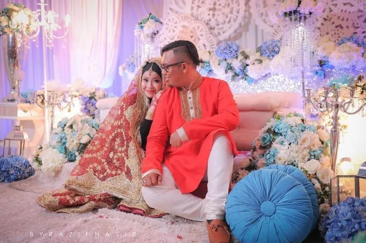 Kalau Sudah Halal, Mau Pose Mesra Bareng Pasangan Seperti 15 Foto Ini Pun Nggak Masalah 19