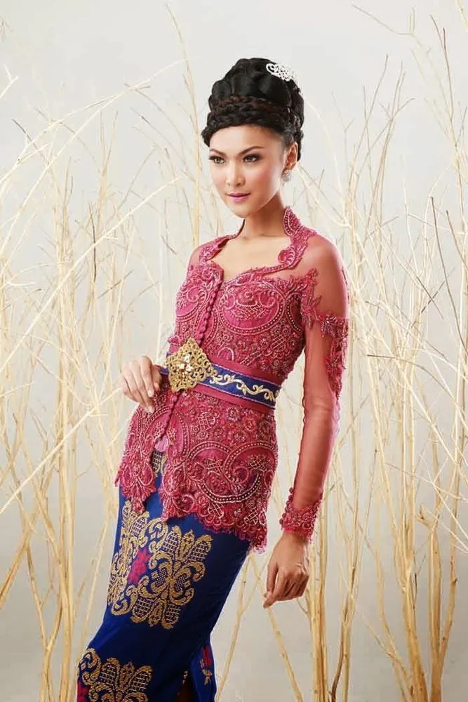 Agar Terlihat Langsing Berbalut Kebaya, Tambahkan Obi Cantik Ini sebagai Aksesorimu 22