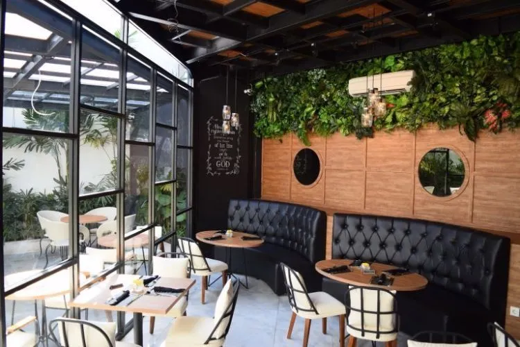 12 Tempat Nongkrong di Surabaya yang Asik & Estetik 15 kafe surabaya