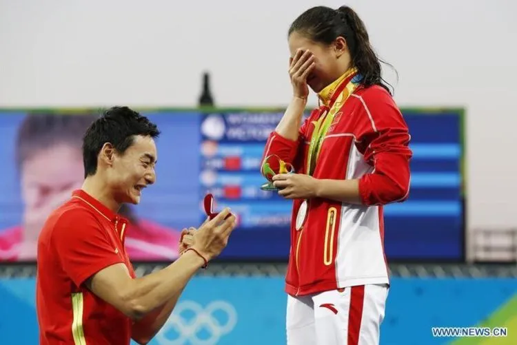 14 Momen Unik Melamar Kekasih Ini Bakal Bikin Kamu Bilang 'Kapan Giliranku Mas?' 22