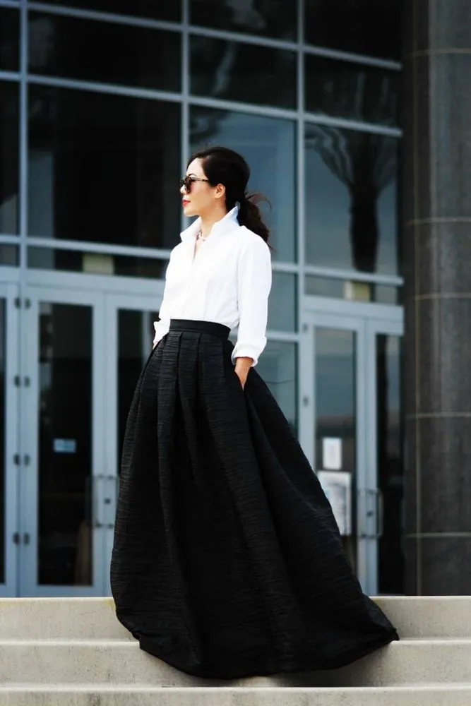 Sesekali Boleh Lho, Pakai Rok Panjang Buat ke Kampus. Agar Tak Melulu Jeans dan Kemeja Terus 15